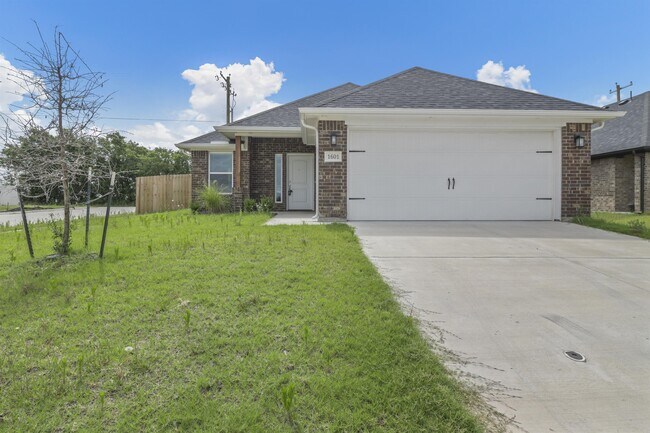 property at 1601 Aleia Cv
