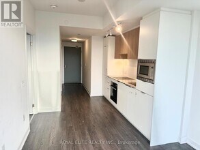 20 O'Neill Rd in Toronto, ON - Building Photo - Building Photo