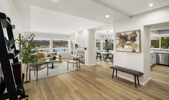 1768 Aurora Ave N, Unit 103 in Seattle, WA - Building Photo