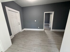 512 Maple Ave in Burlington, NC - Building Photo - Building Photo