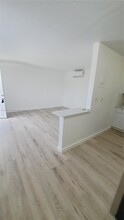4450 SW 67th Ave, Unit S in Miami, FL - Building Photo - Building Photo