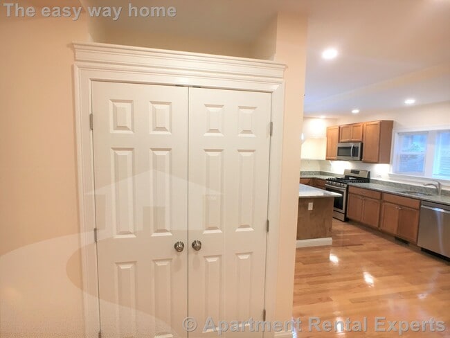 67 Temple St in Somerville, MA - Building Photo - Building Photo