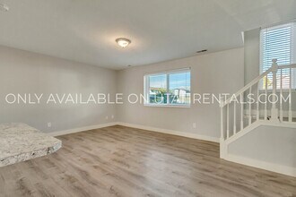 1737 W Garden Dr in Pleasant Grove, UT - Building Photo - Building Photo