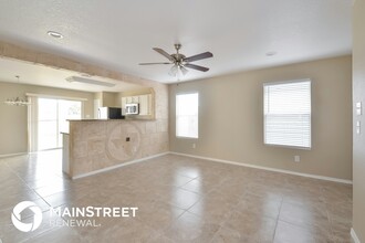 9318 Maple Silver in San Antonio, TX - Building Photo - Building Photo