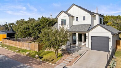 3145 Chisholm Trail in Austin, TX - Foto de edificio - Building Photo