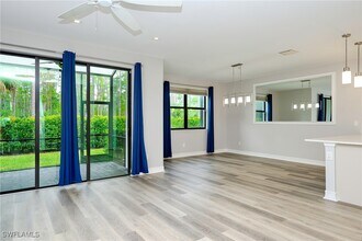 7320 Rockefeller Dr in Naples, FL - Building Photo - Building Photo