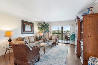 7340 Amberly Ln, Unit 404 in Delray Beach, FL - Building Photo - Building Photo