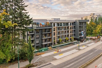 The Everett Marine & Kerr in Vancouver, BC - Building Photo - Building Photo