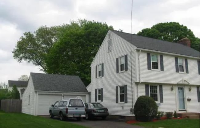 90 Birchwood Rd in East Hartford, CT - Building Photo - Building Photo