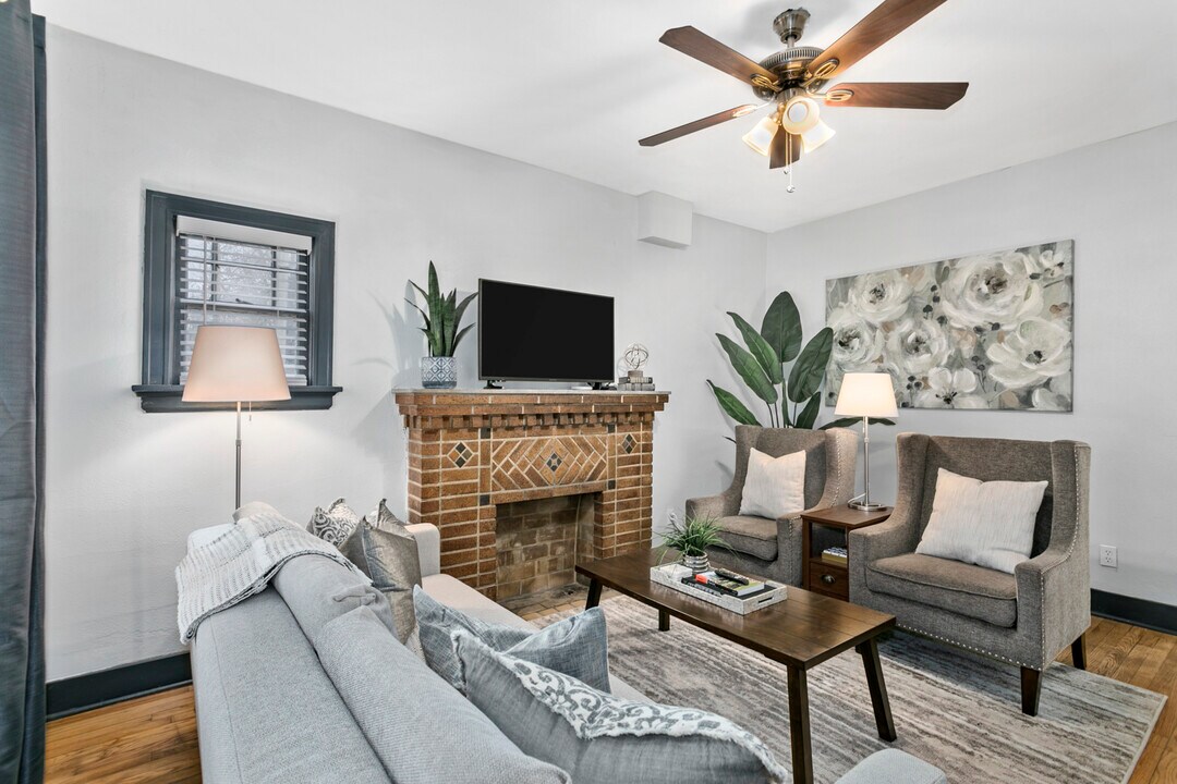 1143 W 41st Terrace in Kansas City, MO - Building Photo