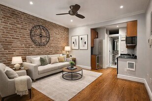345 W 53rd St, Unit 1C in New York, NY - Building Photo