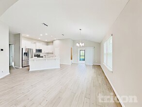 606 Northside Dr S in Jacksonville, FL - Building Photo - Building Photo