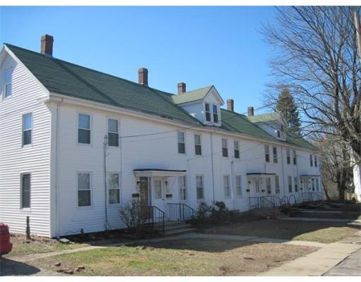 1-6 Worsted St in Franklin, MA - Foto de edificio