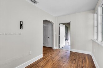 314 NE 26th Terrace in Miami, FL - Building Photo - Building Photo