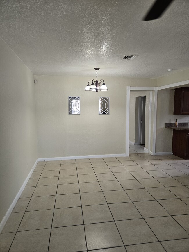 1121 W 23rd St in Riviera Beach, FL - Building Photo - Building Photo