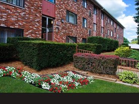 Edgewood Court Apartamentos