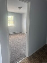 217 Hollister Ave in Bridgeport, CT - Building Photo - Building Photo