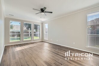1216 Juniper Ln in Burleson, TX - Building Photo - Building Photo