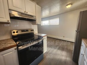 3103 Eide St in Anchorage, AK - Building Photo - Building Photo