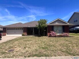 2604 Ashtynn Pl SW in Huntsville, AL - Building Photo