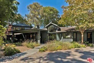 11911 Ashdale Ln in Los Angeles, CA - Building Photo - Building Photo
