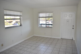 306 E Ocean Ave in Boynton Beach, FL - Building Photo - Building Photo