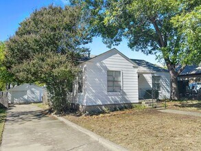 4924 Penrose Ave in Fort Worth, TX - Building Photo - Building Photo