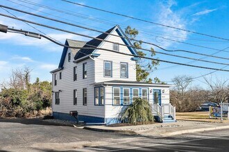 616 W Ocean Heights Ave in Linwood, NJ - Foto de edificio - Building Photo