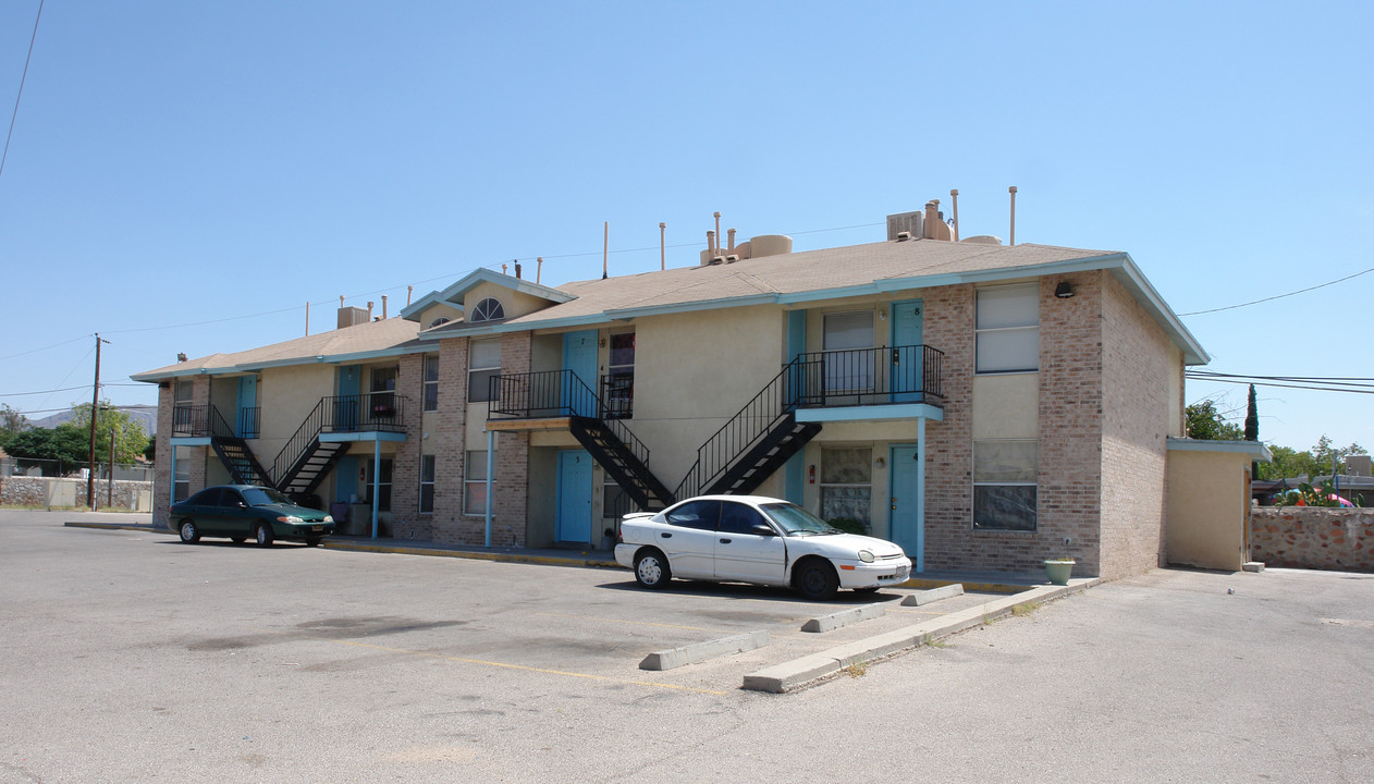 5177 Mace St in El Paso, TX - Building Photo