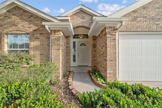 property at 2818 Lockeridge Pines Dr