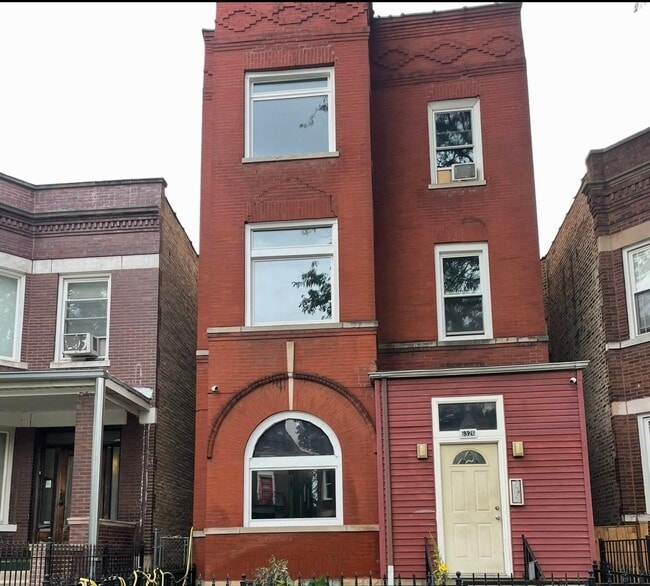 6326 S Saint Lawrence Ave, Unit 6326