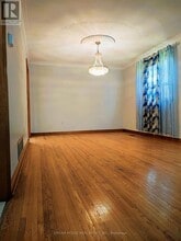 176 Conlins Rd in Toronto, ON - Building Photo - Building Photo