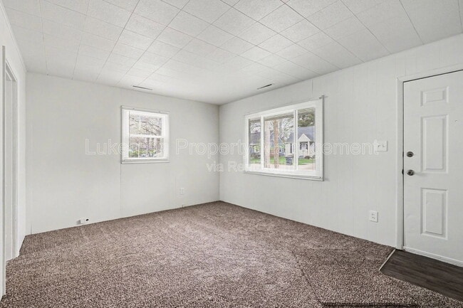 2321 Hazel Ave in Kalamazoo, MI - Building Photo - Building Photo