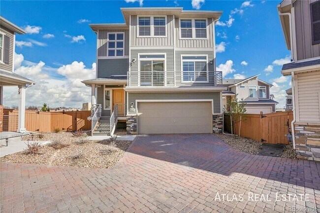 10124 Xanadu St in Commerce City, CO - Foto de edificio - Building Photo