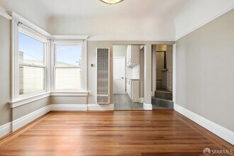 376 Frederick St in San Francisco, CA - Building Photo - Building Photo