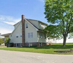 130 Furnace Rd, Unit 1 in Quarryville, PA - Building Photo