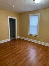 818 Grand Ave in Madison, IL - Building Photo - Building Photo