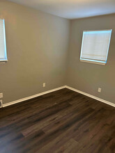 19461 Inkster Rd in Livonia, MI - Foto de edificio - Building Photo