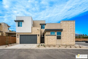 2651 Lavender Ln in Palm Springs, CA - Building Photo