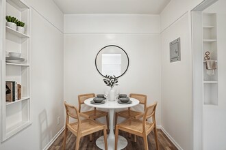 Crenshaw Terrace in Los Angeles, CA - Building Photo - Building Photo