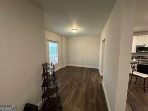 370 Crestbrook Ln in Dallas, GA - Building Photo - Building Photo