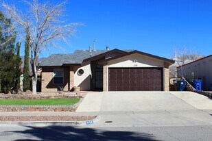 1108 Coyote Ln in El Paso, TX - Building Photo