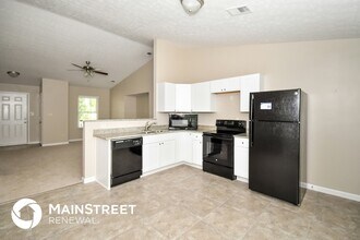 6631 Hunters Creek Blvd in Louisville, KY - Foto de edificio - Building Photo