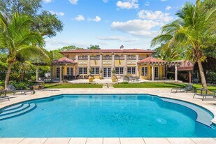 6905 SW 75th Ave in Miami, FL - Building Photo