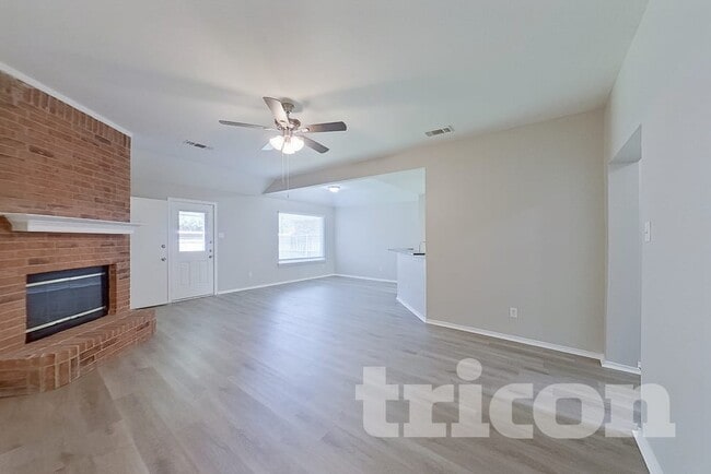 755 Catalina Dr in Lancaster, TX - Building Photo - Building Photo