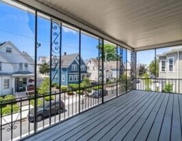 29 Morris St, Unit 2 in Everett, MA - Building Photo