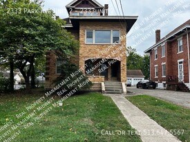 2333 Park Ave in Cincinnati, OH - Building Photo