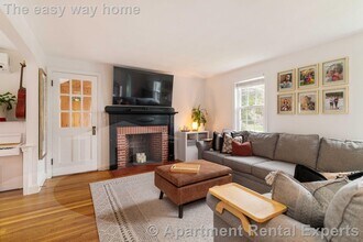 19 Trenton St in Melrose, MA - Foto de edificio - Building Photo