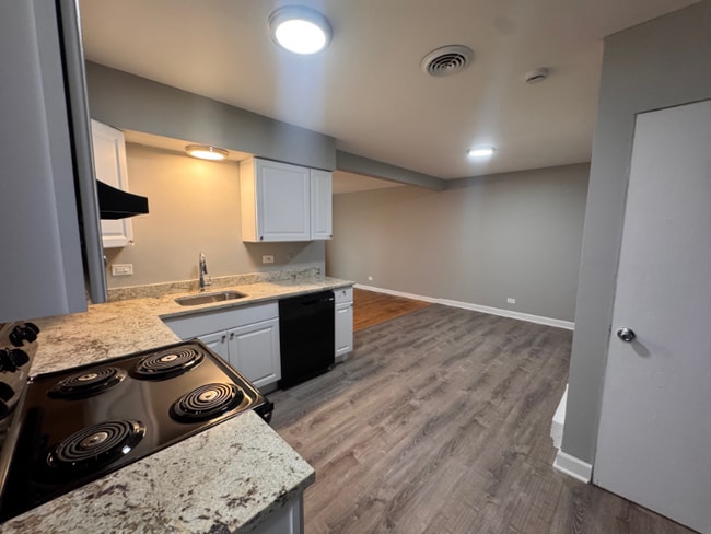 3115-3125 W 79th St in Chicago, IL - Building Photo - Building Photo