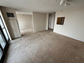 10 E Ontario St, Unit 3107 in Chicago, IL - Foto de edificio - Building Photo